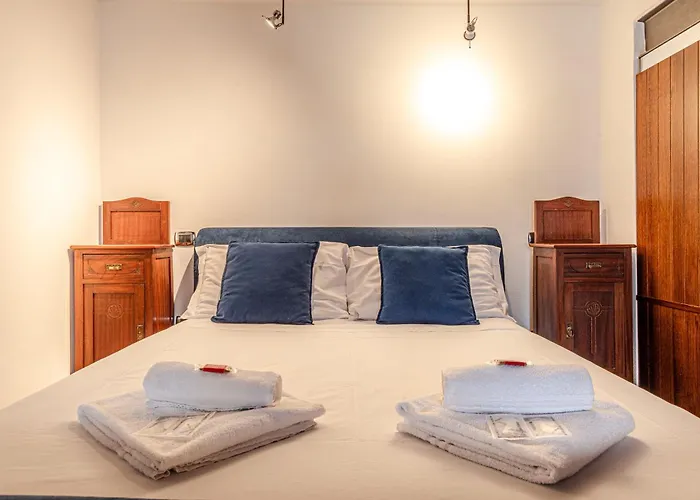 Oro Blu アパート シエーナ